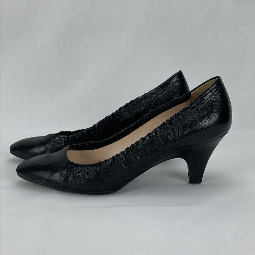 Prada Pumps - Picture 5 of 8